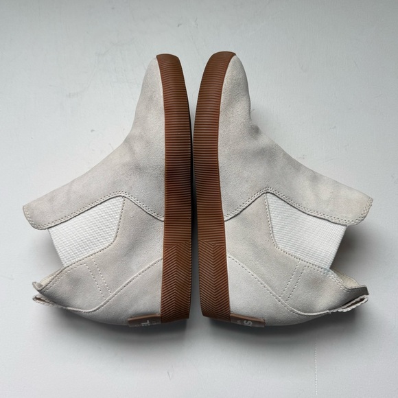 Sorel X Calia Out ‘N About Slip On Waterproof Wedge Booties - Picture 9 of 14